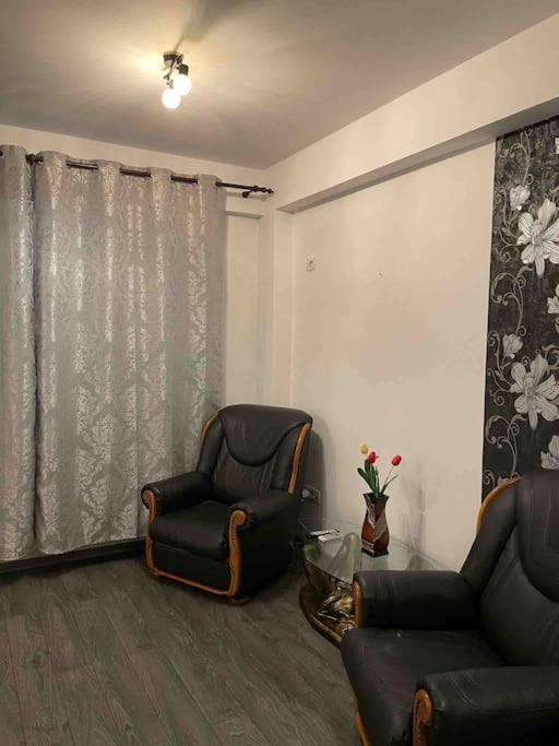 Garsoniera Militari Residence Chiajna Экстерьер фото